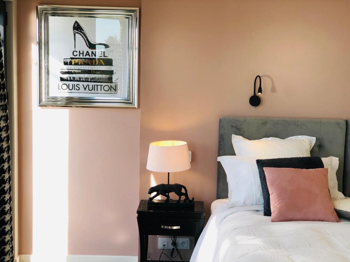 Le Paquebot Hotel วิลเลอร์วิลล์ ภายนอก รูปภาพ